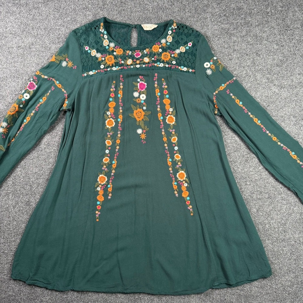 Altar'd State Tunic Top Womens Medium Green Embroidered Lace Boho Long Sleeve